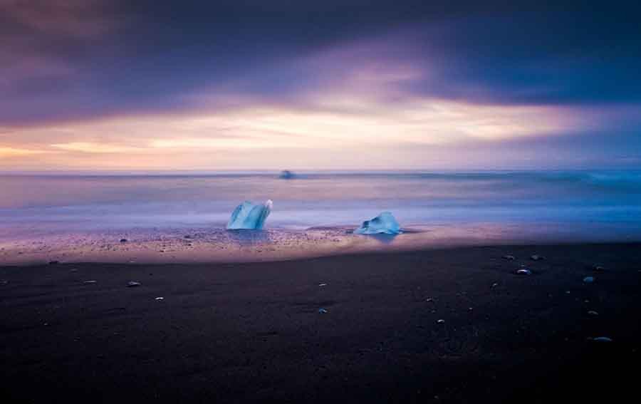 Đầm phá sông băng Jokulsarlon là một trong những kì quan thiên nhiên lớn nhất của Iceland, nơi có những tảng băng đa sắc tuyệt đẹp.